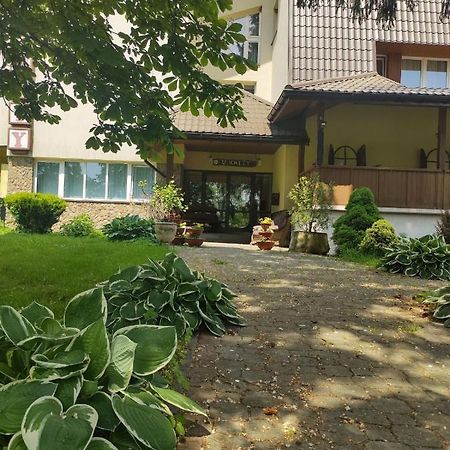 Zajazd U Kmity Postołów Exteriör bild